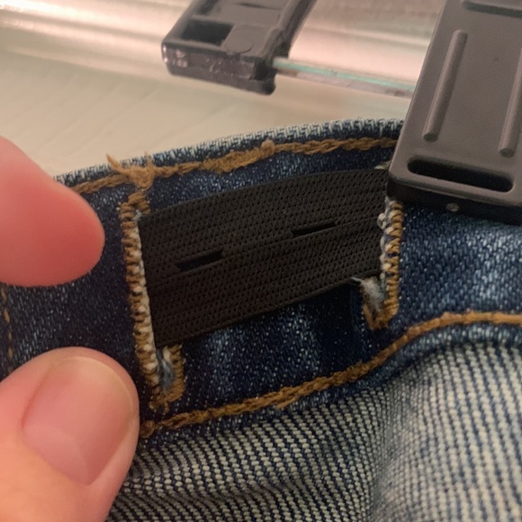 Madewell Classic Straight Jean, Washed Denim, Size 24 - Picture 5 of 8